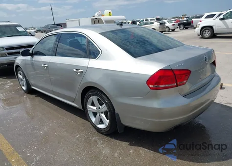 2014 Volkswagen Passat 1.8T Wolfsburg Edition from USA, damaged, VIN 1VWAT7A33EC038497